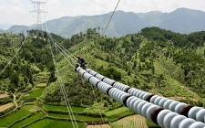 政策推动能源结构转型，牛从直流2018年送电量突破300亿千瓦时