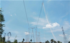 上海電建福建公司在巴西首創(chuàng)特高壓同檔帶電雙跨放線作業(yè)
