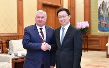 首屆中俄能源商務(wù)論壇在北京釣魚臺(tái)國賓館舉行