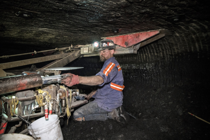 美國煤炭行業將收到一份圣誕晚禮   病態的礦工卻要為此付出代價！