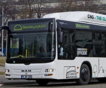 印度汽车制造公司表示：摩托车消耗了该国2/3的汽油 支持CNG混合动力汽车