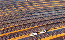 內(nèi)蒙古最大集中連片光伏基地一期并網(wǎng)發(fā)電