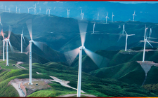 黃河公司共和45萬千瓦風電風機全部吊裝完成