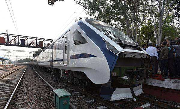 “疆煤東運”鐵路北通道--紅淖鐵路通車試運營