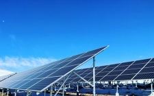 西寧75.4兆瓦光伏扶貧電站全部完成并網，惠及330個貧困村