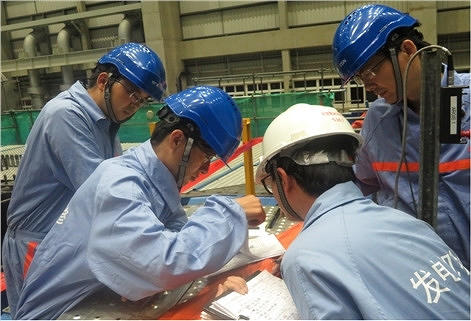 嶺澳二期核電站成為國內核電領域首家實施發電機在不抽轉子狀態下機器人檢測工作順利完成的核電站