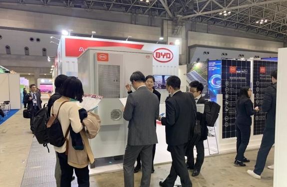 2月27號日本PV EXPO展比亞迪首次展出模塊化戶外儲能系統