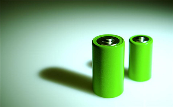 固態電池將成為三元電池顛覆者！2025年前實現400Wh/Kg