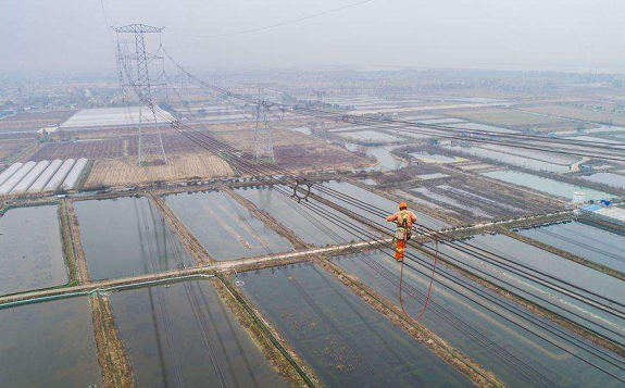 1000千伏皖電東送特高壓安塘線改造工程順利完工，正式通電復(fù)役