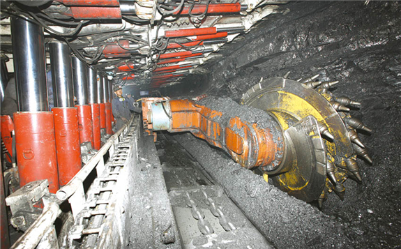 河南推进煤矿“一优三减”“四化”建设