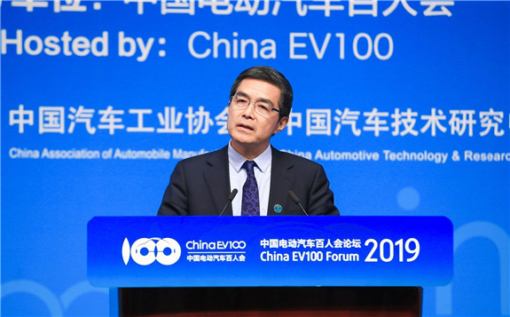 欧阳明高：压力大是好事，对燃油车向新能源汽车转型起巨大的推动作用