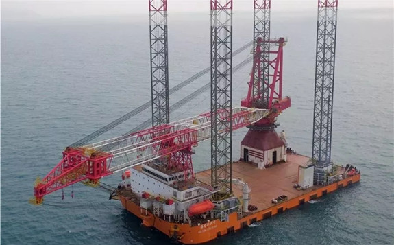 中廣核1200噸自升式風電安裝平臺完成海試
