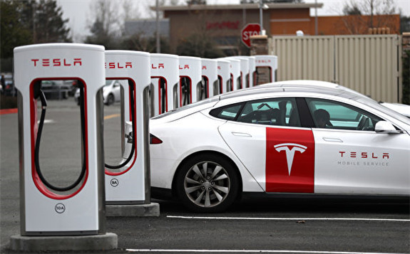 特斯拉推出第三代超級充電樁：充電5分鐘，續(xù)航75英里
