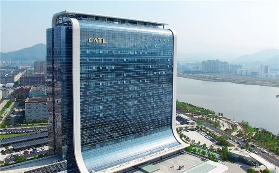 新能源汽車財政補貼的逐步退坡，電池行業面臨大洗牌