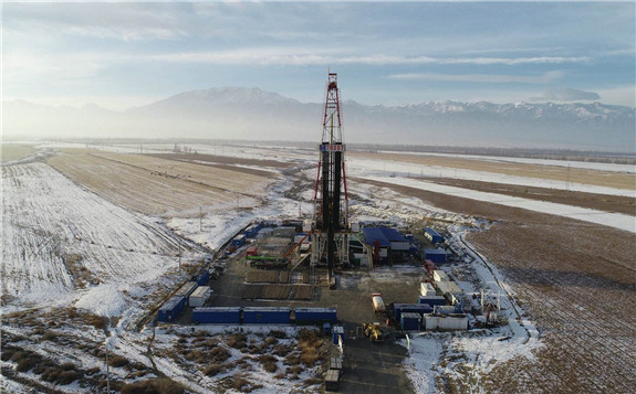 新疆準噶爾盆地高探1井于日前正式投產(chǎn)