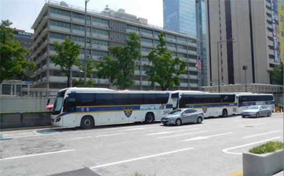 韓國總理提議使用氫燃料電池驅動的大巴取代柴油驅動警車
