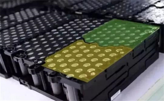 竞争惨烈降本压力大 电池产业始终处于高压锅中