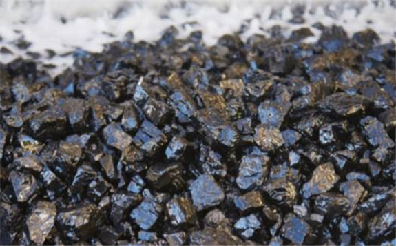 “天驕?zhǔn)サ亍币两鸹袈逵辛税偃f噸級(jí)煤直接液化生產(chǎn)線