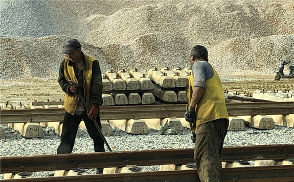 世界上一次建成里程最长的重载铁路和国内规模最大的运煤专线——蒙华铁路