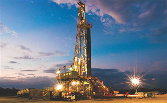 美國能源公司三周來的首周減少了石油鉆井平臺的數量，有助于支撐油價