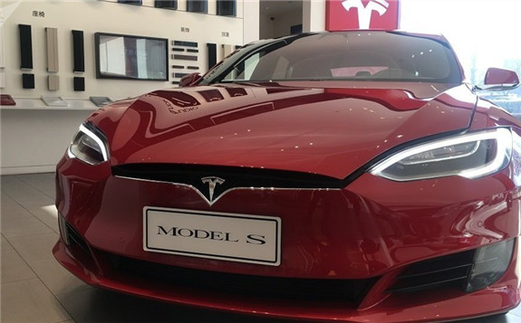 特斯拉闭口不谈车辆自燃 二季度交付量创纪录仍遭唱衰