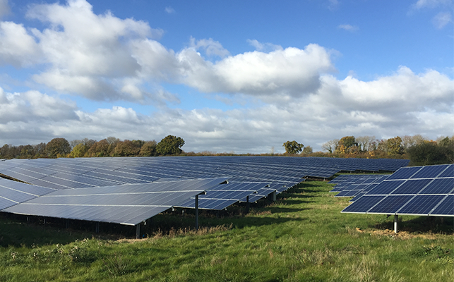 中國可再生能源投資下降39％ 全球可再生能源投資下降14％