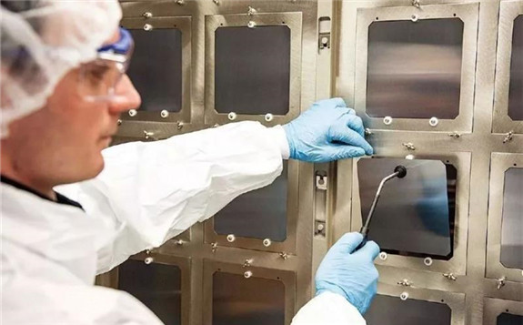 未来市场上最好的太阳能电池板：钙钛矿晶体太阳能电池