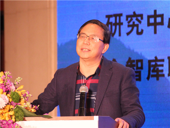 彭建国：要从体制和经济运行机制上促进新能源产业健康发展