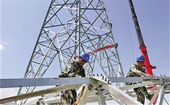 張北至雄安1000千伏特高壓交流輸變電工程進(jìn)入組塔階段