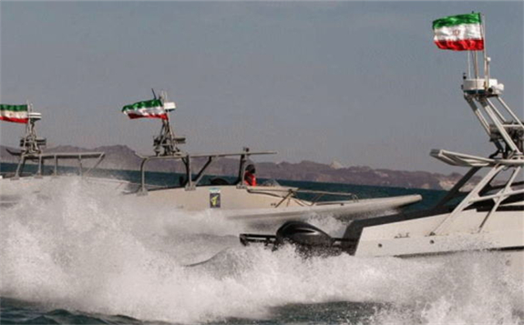 伊朗：于波斯灣扣押一艘70萬升燃油的外國油輪