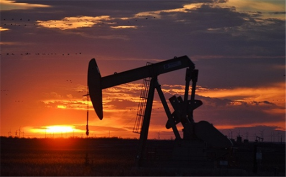 美油創半年低位，市場關注OPEC是否有所反應，油價是否會跌破42美元