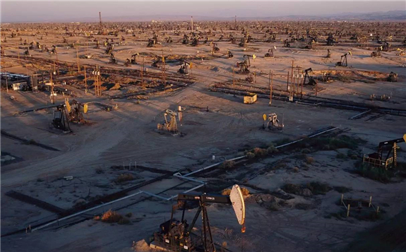 頁巖油行業(yè)：欲成大器者必先受其重?