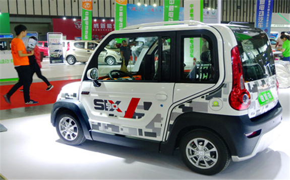 新能源汽车产业链寒流正在从下往上蔓延，相关企业营收净利受到波及难幸免