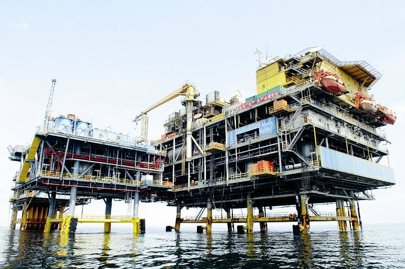 我國海上最大自營油田—綏中36-1油田累計生產(chǎn)原油突破8500萬噸