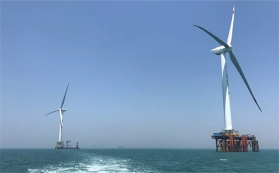 中国能建浙江火电承建海上风电升压站主体 开始吊装作业