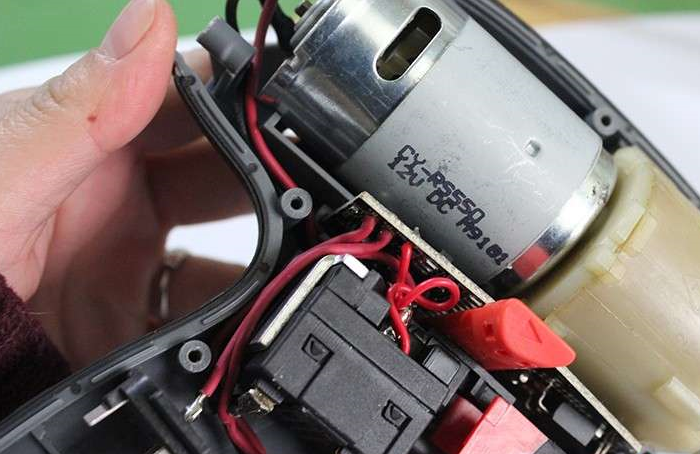 波蘭或成歐盟鋰電池出口領導者 4月份出口額達1.61億歐元超過德國