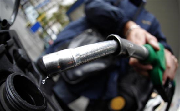 多重利空打壓 上周國際油價先揚后抑