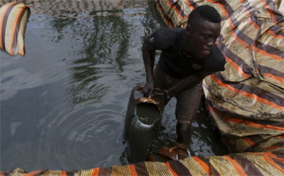 尼日利亞因盜竊損失了約2200萬桶原油產量 意味每日損失超12萬桶