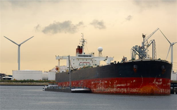 沙特國有石油公司遭受襲擊以來，該國石油出口平均每天減少約150萬桶