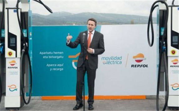 西班牙石油天然氣企業Repsol推出了最大充電功率高達400kW的充電樁