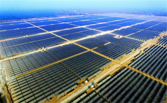 晶科見證世界最大的單體電站全面并網