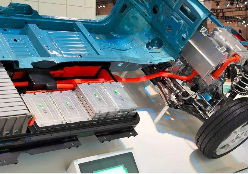 新型锂电池可缓解“里程焦虑” 充电10分钟 续航200英里