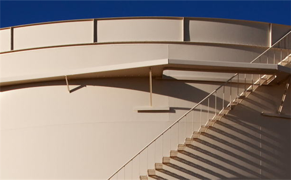 由于煉油商完成秋季維修，美國原油庫存將減少60萬桶