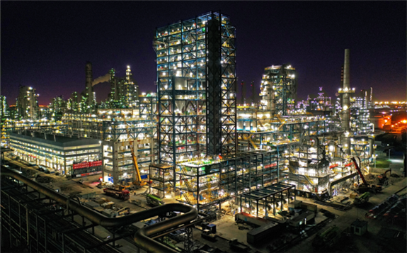 沙特簽署價(jià)值超20億美元的石化投資協(xié)議