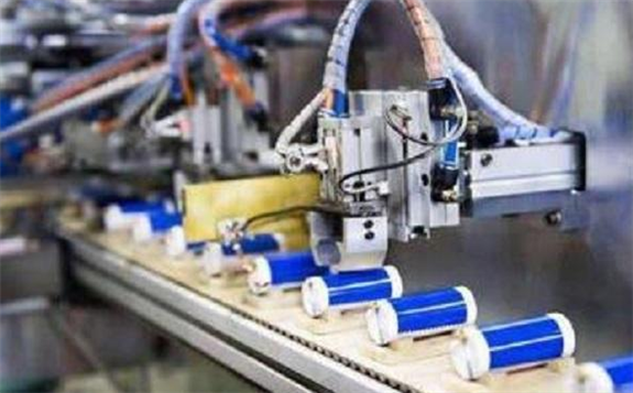 科學家發現新型電解質材料 能量密度更高、成本更低