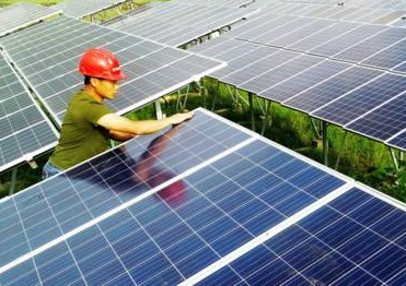 全國光伏產品出口總額預計將超200億美元！光伏企業集中度上升