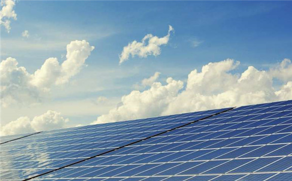 通過公式計算可以利用太陽能的另一面