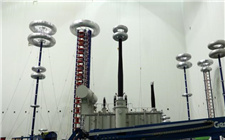 中國首條清潔能源外送特高壓通道(青海側)首臺變壓器組裝成功