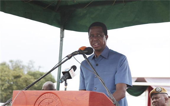 中国华为向赞比亚捐赠的离网太阳能电站举行启用仪式