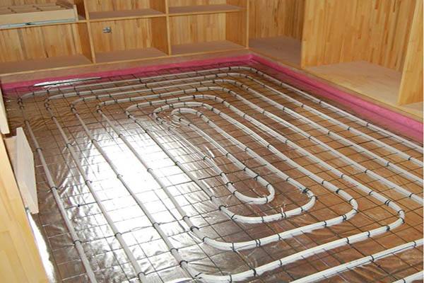 室溫“咬定”在23攝氏度  河南清潔地?zé)峁┡M(jìn)入“云時(shí)代”